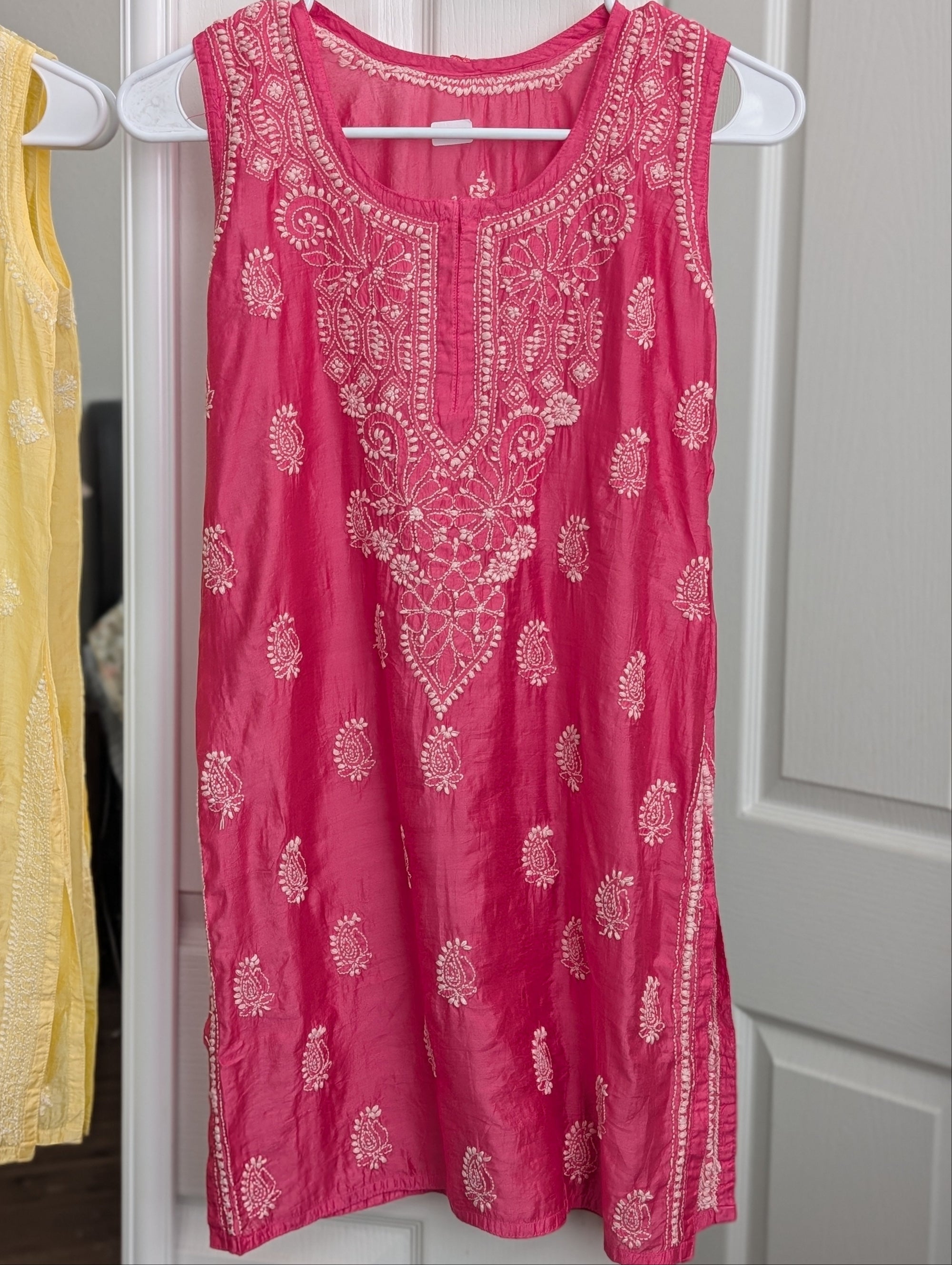 Sleeveless Chanderi Short Kurti 10-12years