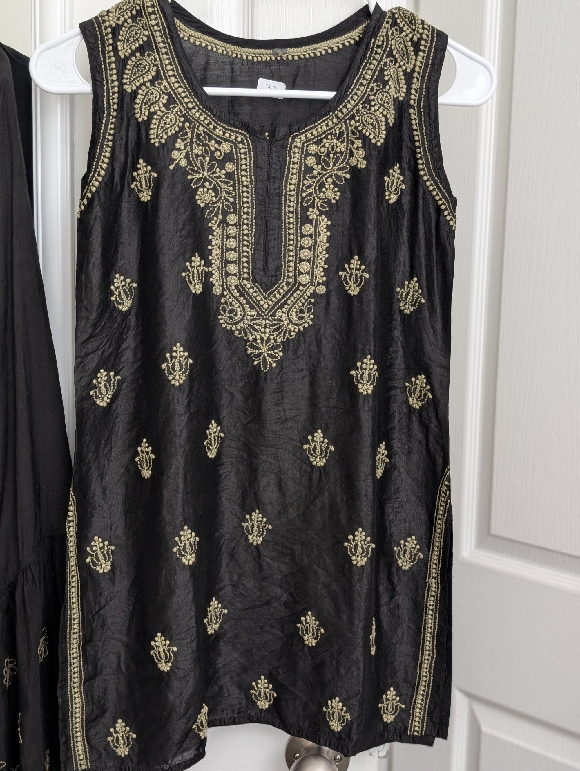 Sleeveless Chanderi Short Kurti 10-12years