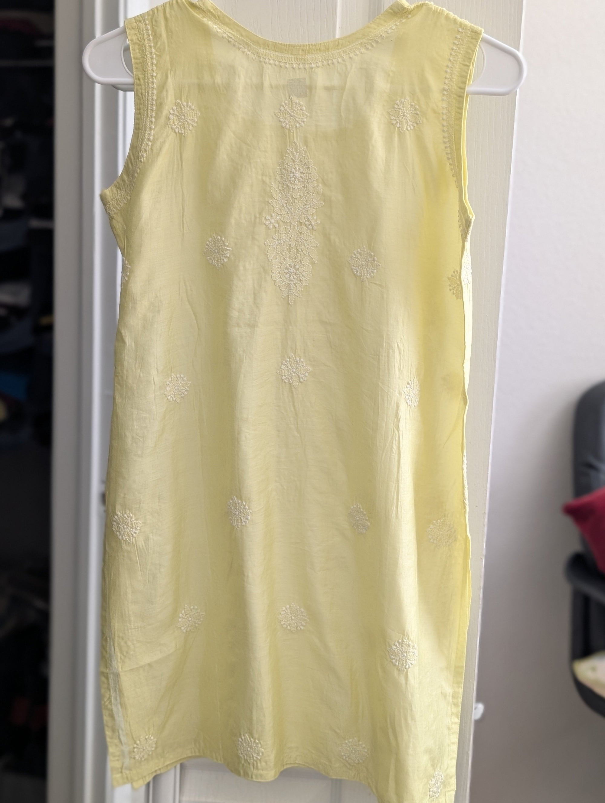 Sleeveless Chanderi Short Kurti S