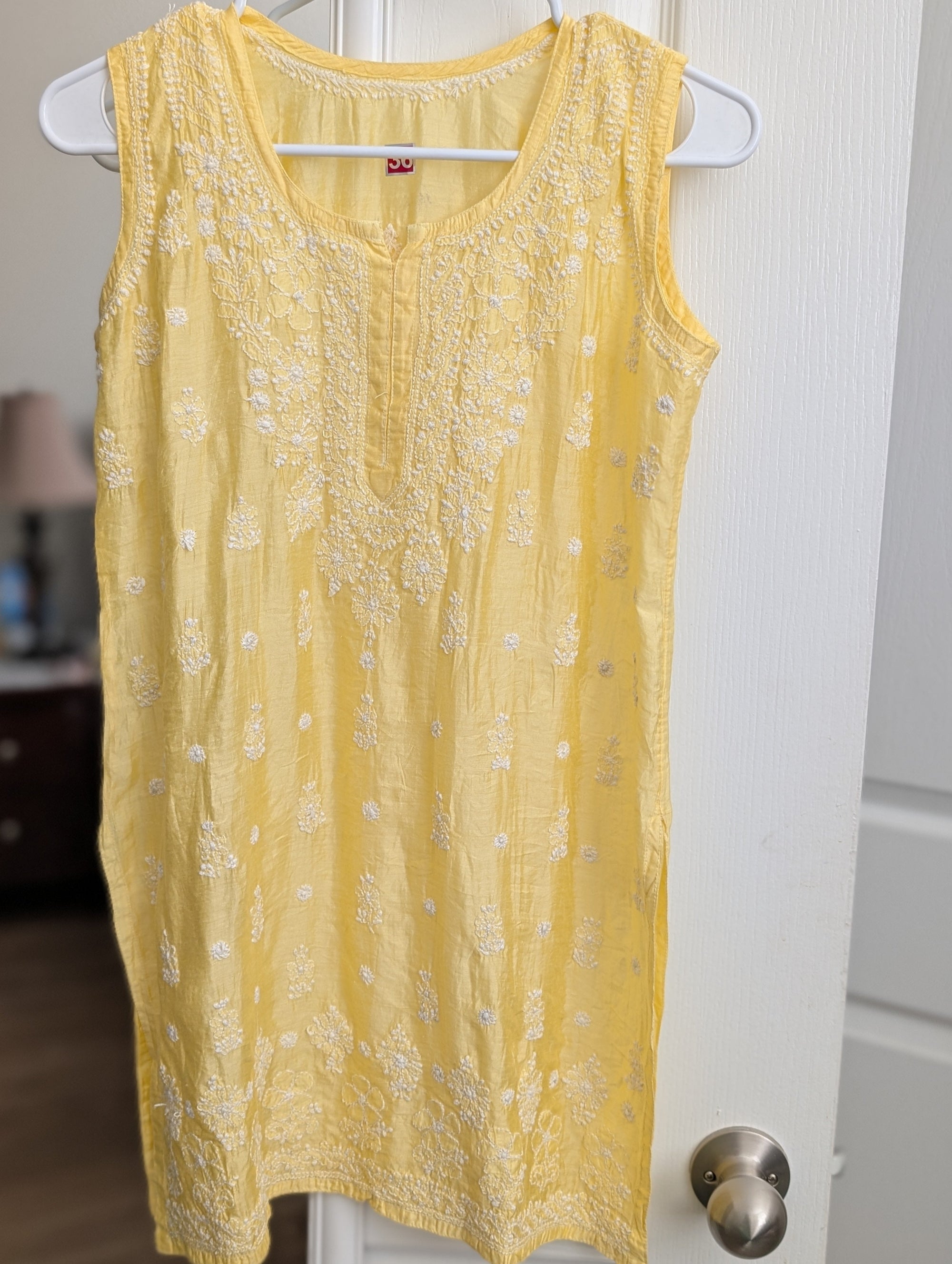Sleeveless Chanderi Short Kurti XS