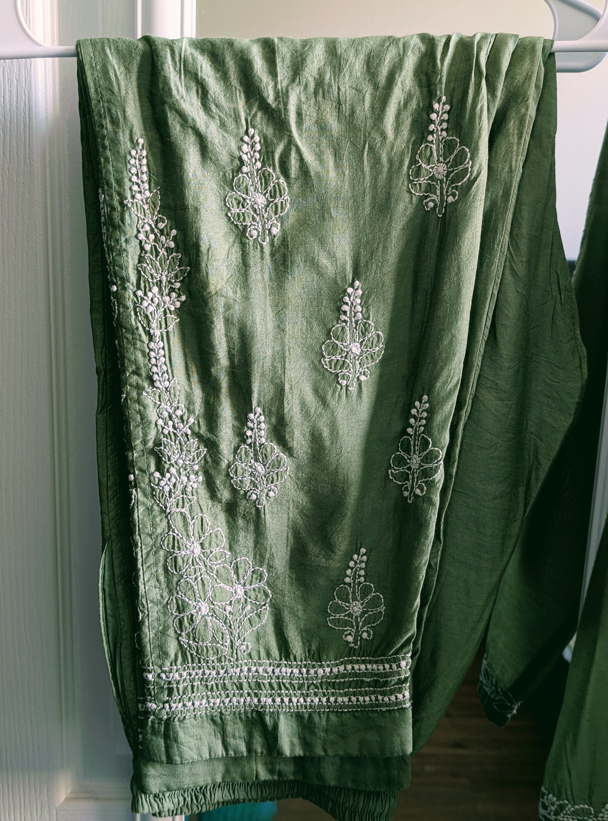 Chanderi Chikankari Kurti With matching Pants