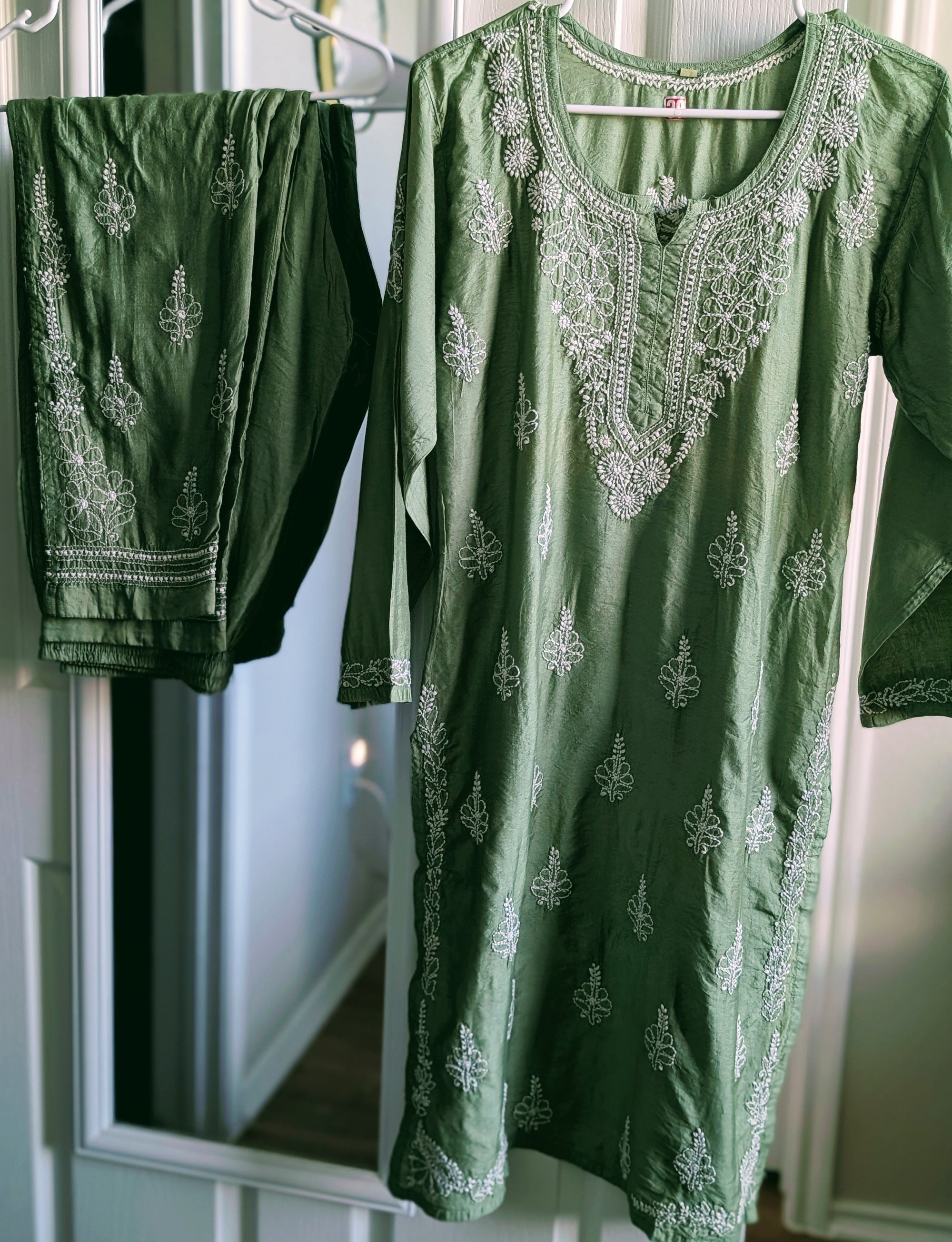 Chanderi Chikankari Kurti With matching Pants
