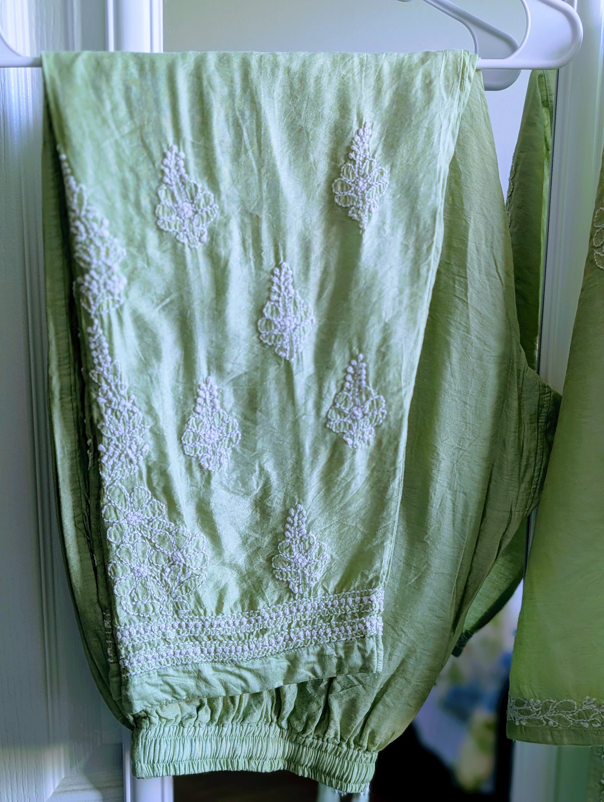 Chanderi Chikankari Kurti With matching Pants