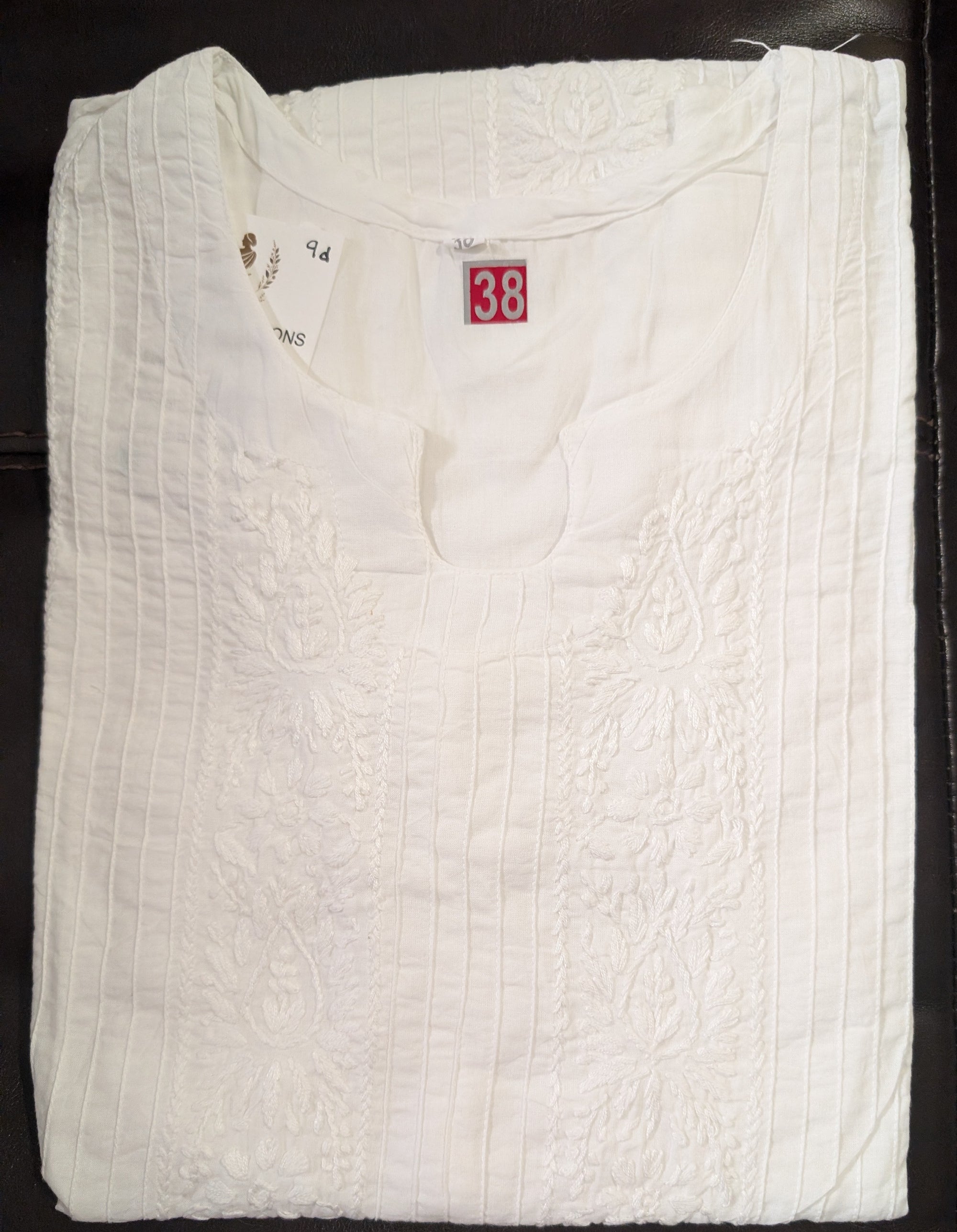 Sleeveless Cotton Chikankari Short Top