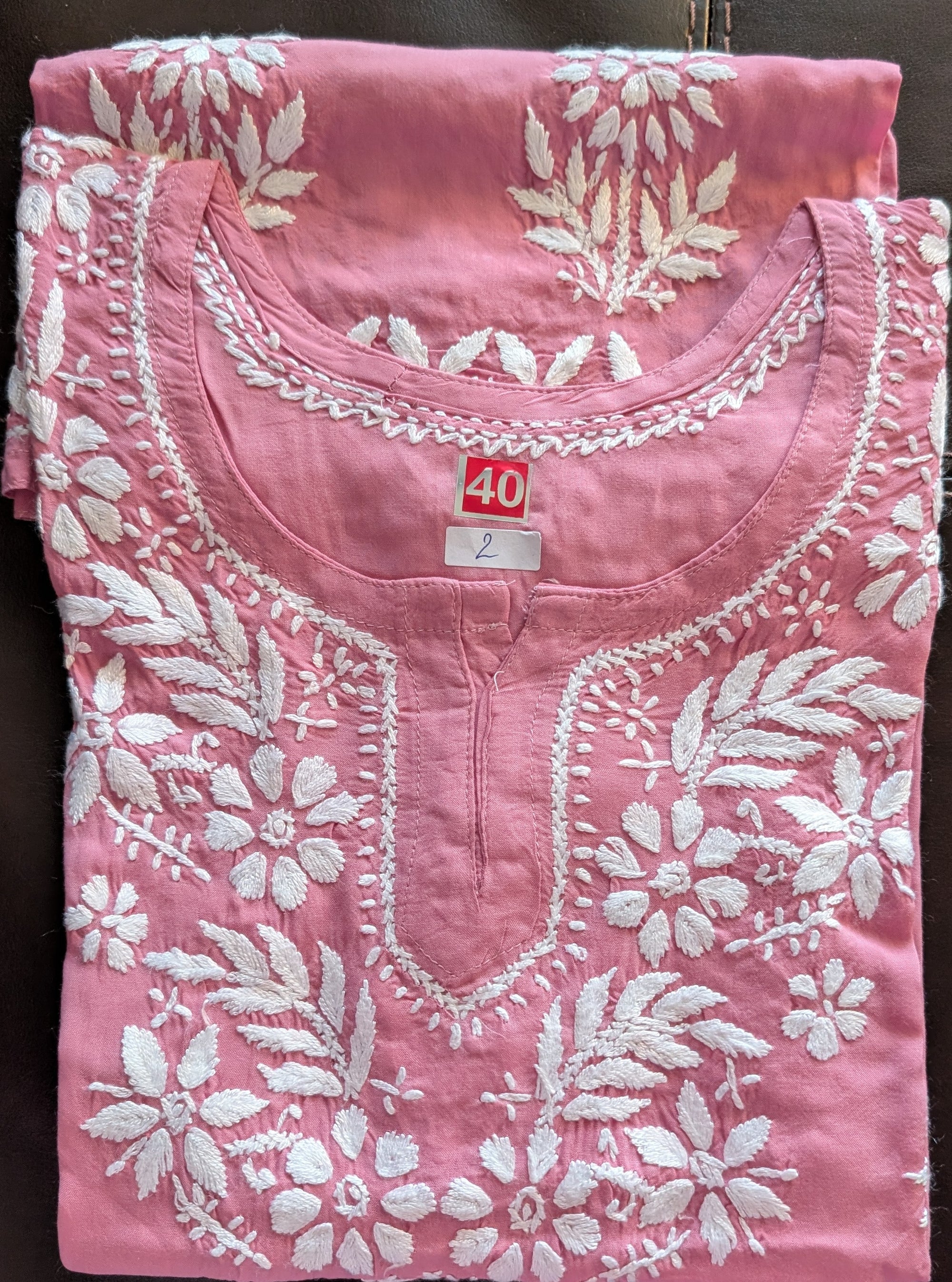 Modal Short Top Chikankari M