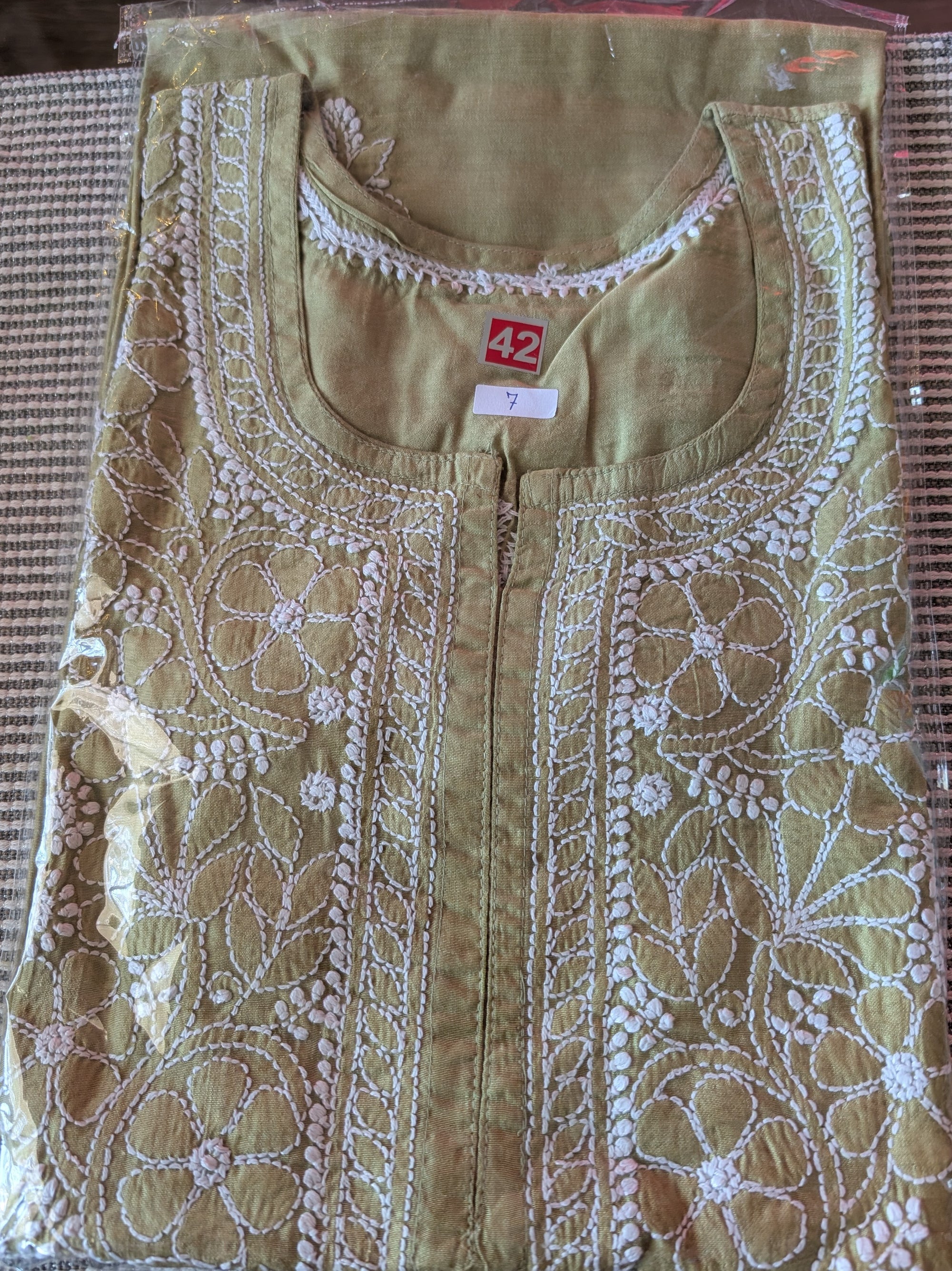 Chanderi Chikankari Kurti