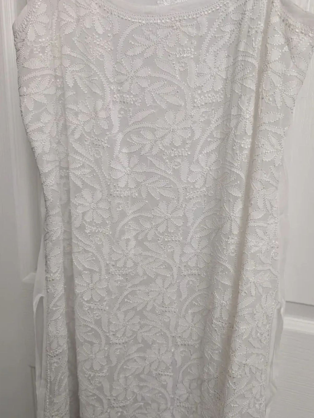 Spaghetti Viscose Chikankari Top M
