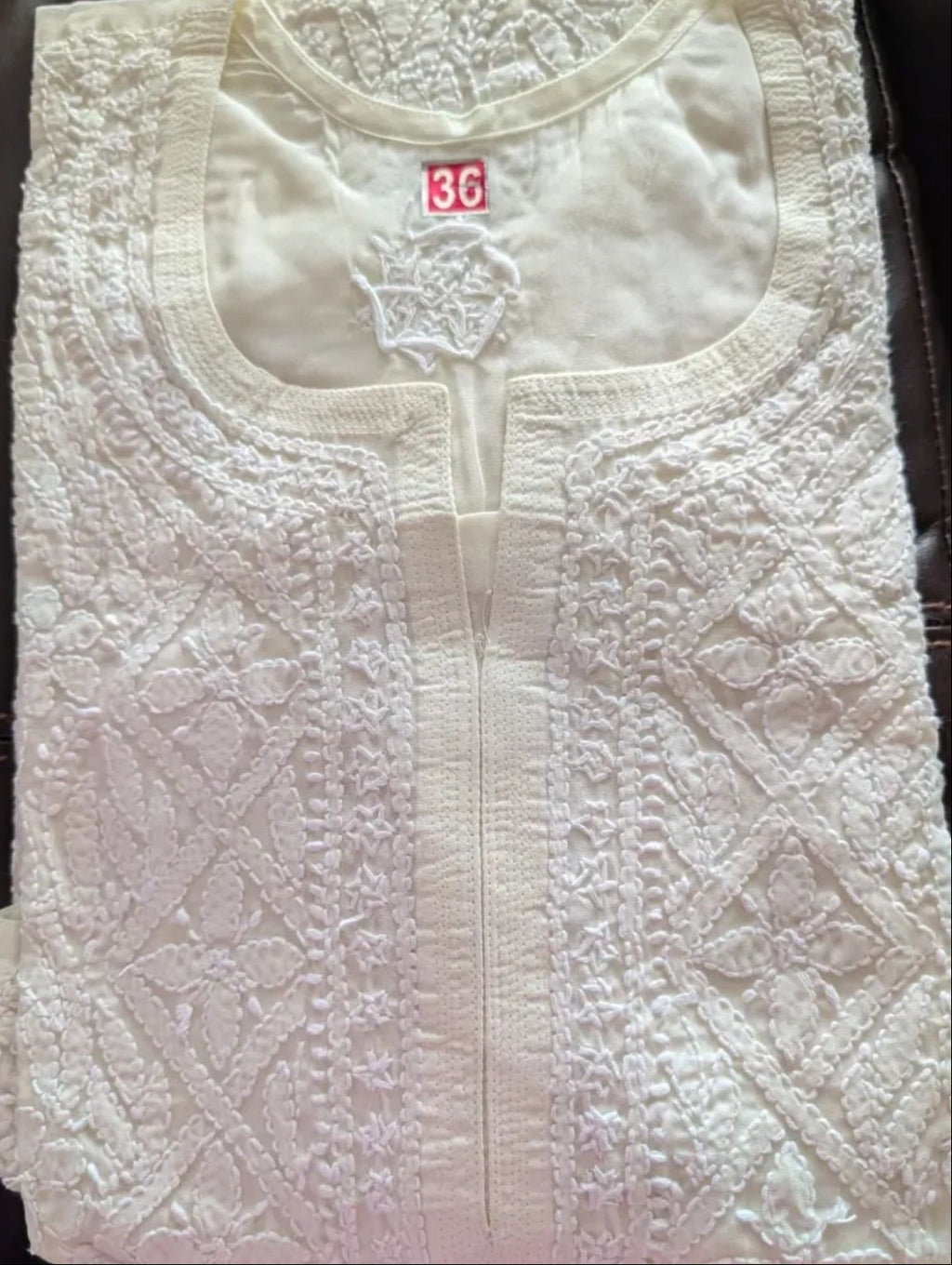 Jaaldaar Cotton Voile Chikankari Kurti